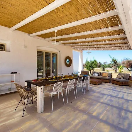 Villa Chiaraluce Вилла *